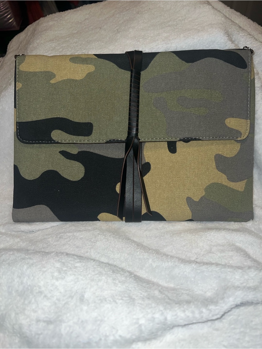 Stella & Dot camo clutch/crossbody bag